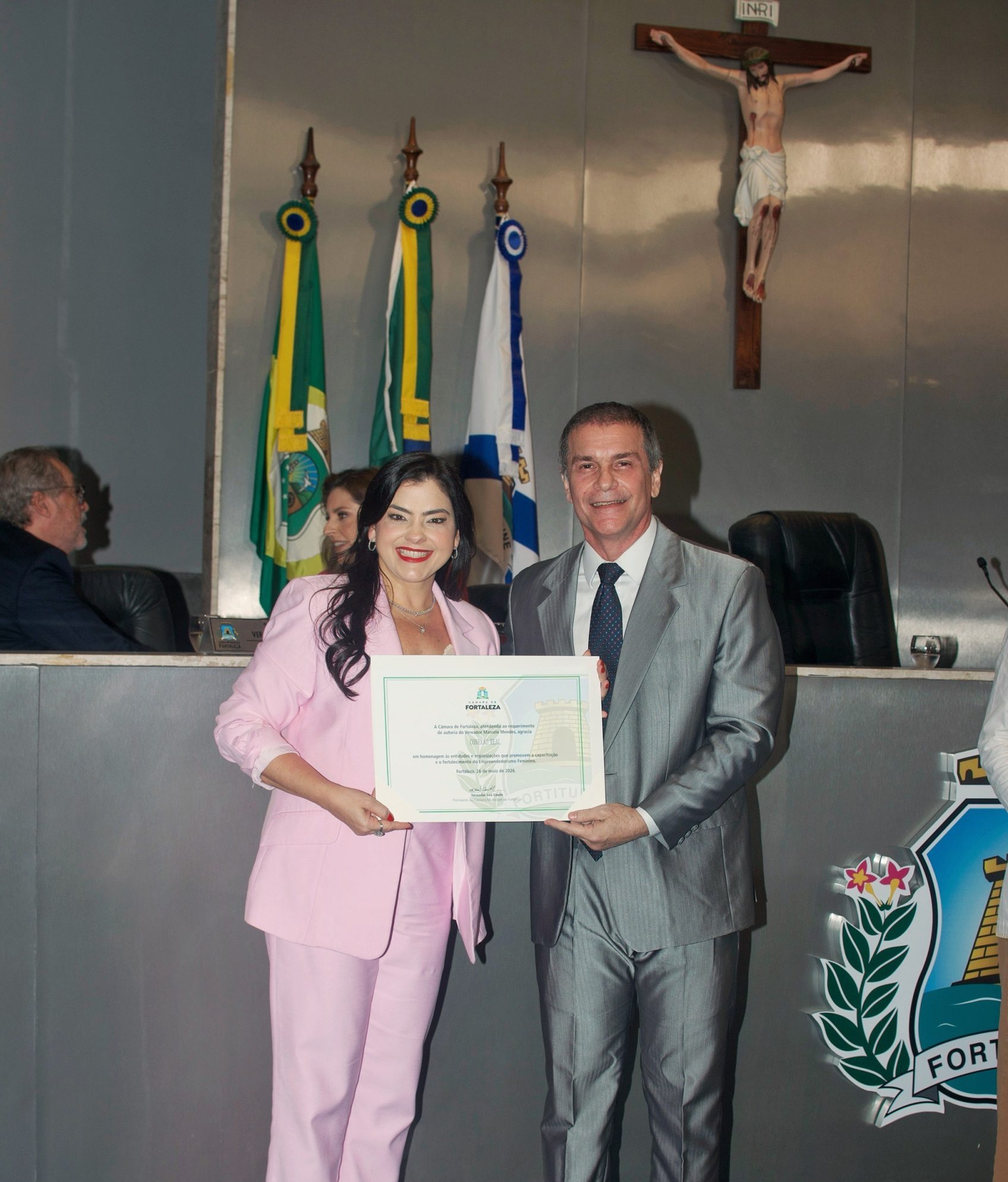 Conexão Real, idealizado por Vivi Almada, recebe homenagem na Câmara Municipal de Fortaleza