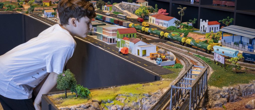 3° Encontro de Ferromodelismo chega ao Museu Ferroviário com maquetes gigantes e miniaturas de trens