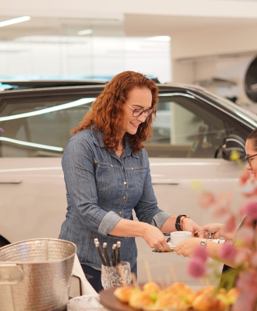 Extrema Jaguar Land Rover promove experiência exclusiva inspirada em Wimbledon para clientes Range Rover