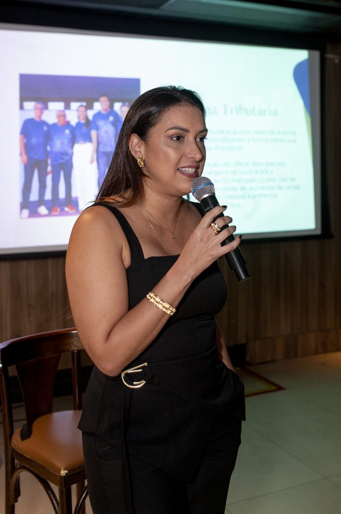 Simples Nacional: vender para empresas pode mudar completamente sua estratégia, por Amanda Venâncio