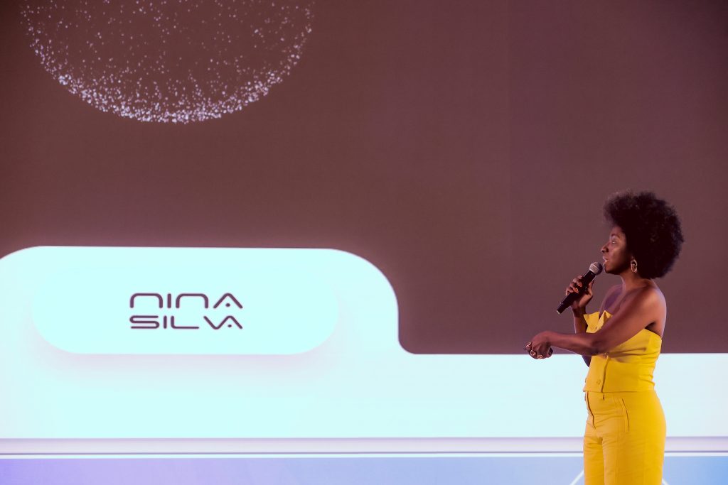 Nina Silva defende inovação centrada em pessoas e diversidade no STS 2026