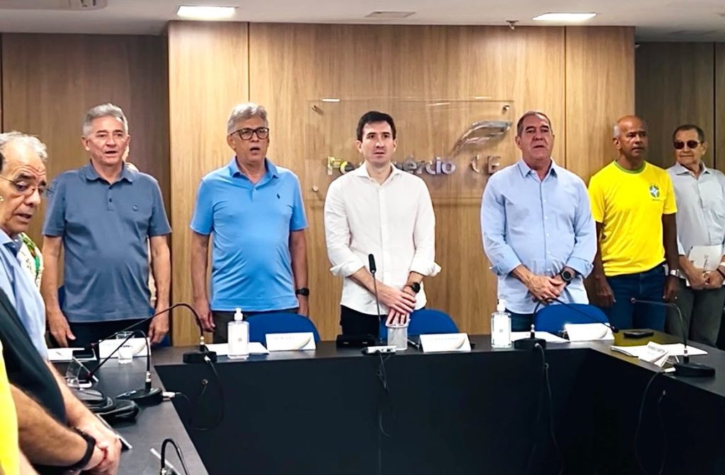 Luiz Gastão toma posse na vice-presidência da Fecomércio