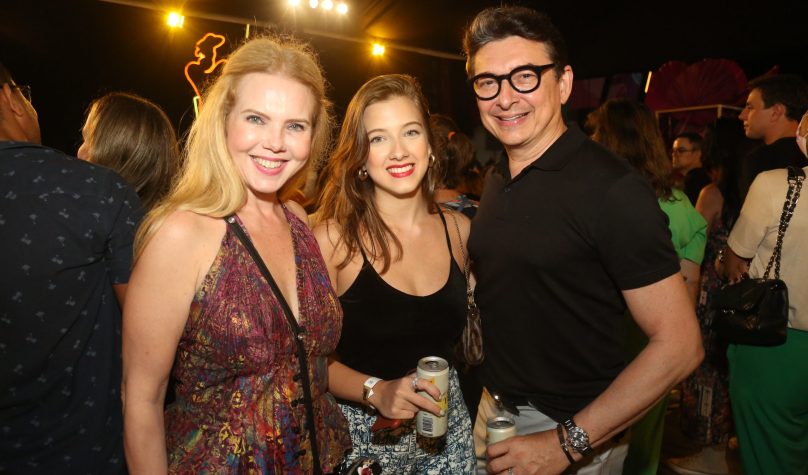 Branca, Liz e Racine Mourao