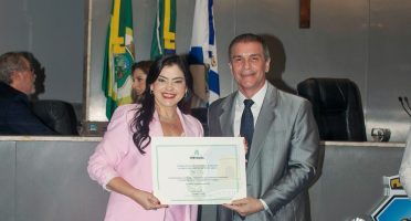 Conexão Real, idealizado por Vivi Almada, recebe homenagem na Câmara Municipal de Fortaleza