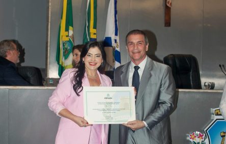 Conexão Real, idealizado por Vivi Almada, recebe homenagem na Câmara Municipal de Fortaleza