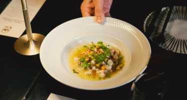 NOM Frutos do Mar apresenta menu especial de lagosta
