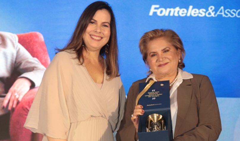 Dulce Silveira é homenageada nos 40 anos da Fonteles & Associados