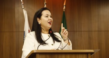 OAB Ceará celebra trajetórias que fazem história na advocacia com a Medalha Advogado Padrão