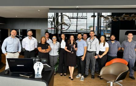 Mercedes-Benz Brasil conquista prêmio Mercado do Ano 2025 em competição global