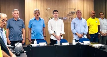 Luiz Gastão toma posse na vice-presidência da Fecomércio