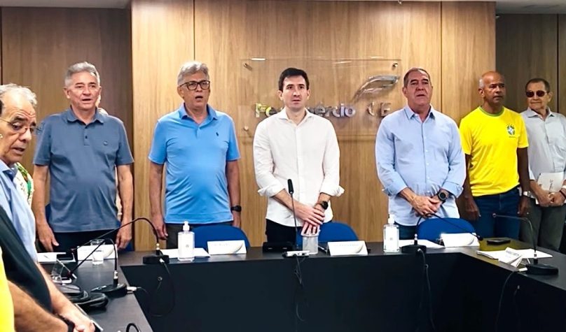 Luiz Gastão toma posse na vice-presidência da Fecomércio