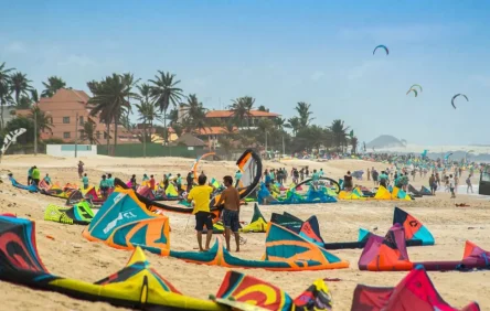Melhores praias para praticar kitesurf no Ceará: conheça os principais picos do estado