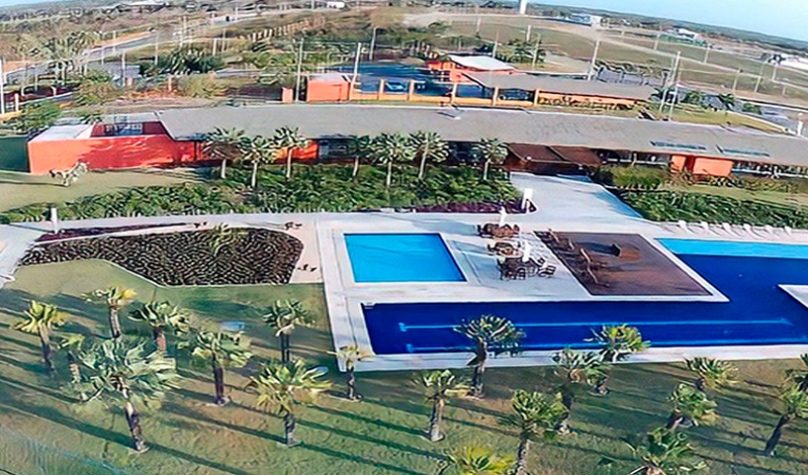 6FFCE5BD-7DDB-4204-90F3-AE564336F2FB