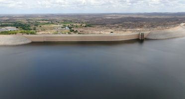 Até esta terça-feira (12), o Castanhão estava com 17,72% de volume, o Orós com 42,18%. Fotos: Divulgação/SRH.
