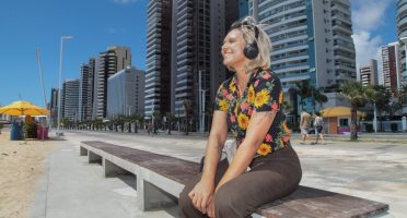 Os novos assentos devem ser instalados em locais estratégicos para o descanso e contemplação. Foto: Alex Costa/PMF.