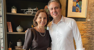 Izolda Cela é a atual governadora do Ceará, e Camilo Santana ocupou o cargo de janeiro de 2015 a abril de 2022. Foto: Reprodução/Twitter.