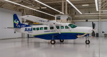 Novas rotas para São Benedito, Iguatu, Crateús e Sobral vão operar a partir de novembro, por aeronaves Cessna Grand Caravan. Foto: Azul/Divulgação.