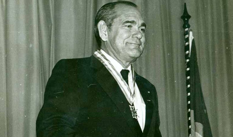 O fundador do Grupo Edson Queiroz esteve à frente dos negócios até 1982, quando foi vítima de um acidente aéreo. Foto: Acervo Pessoal/Unifor.