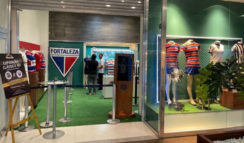 Itens de colecionadores ficam expostos no Shopping Benfica até o dia 14 de agosto. Foto: Divulgação.