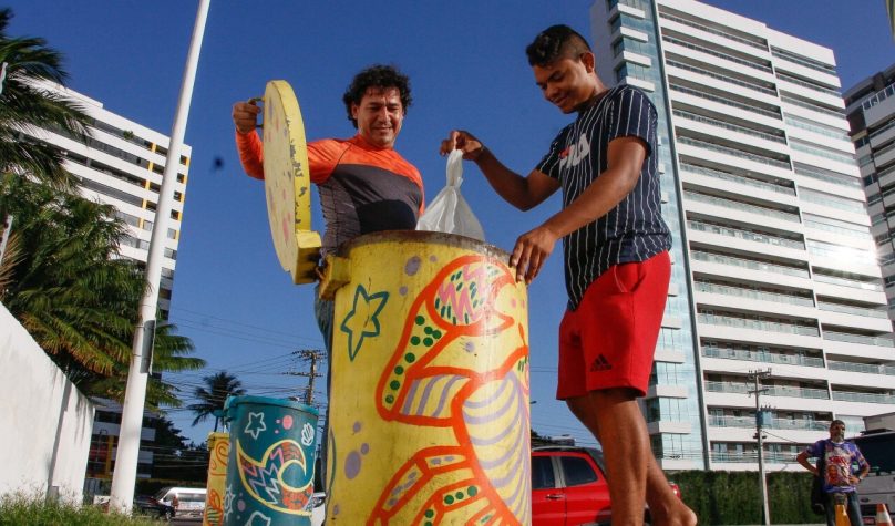 A iniciativa beneficia a população que quer participar e contribuir com a coleta seletiva. Foto: Divulgação/PMF.