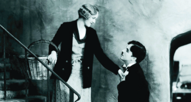 Luzes da Cidade (1931) é um dos filmes da nossa lista. Fotos: Reprodução/IMDB.