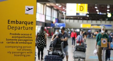 Medida foi tomada após aumento expressivo de casos de COVID-19 nas últimas semanas. Foto: Rovena Rosa/Agência Brasil.