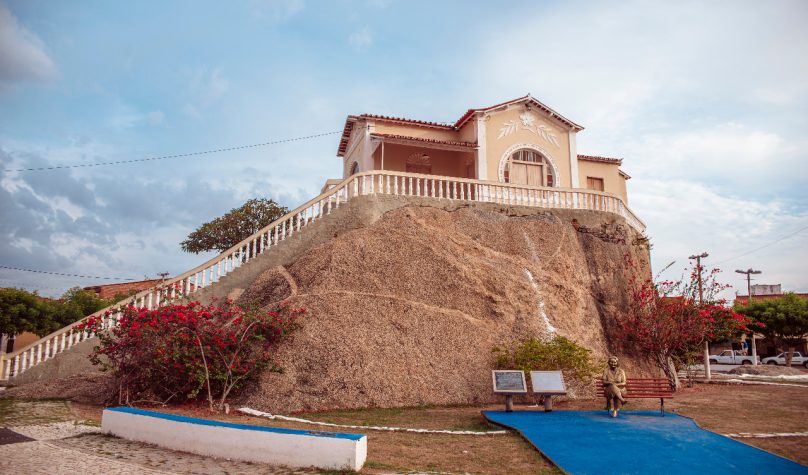 O Memorial Rachel de Queiroz é um dos pontos em Quixadá que celebram a primeira mulher na Academia Brasileira de Letras. Foto: Cleyton de Paula.