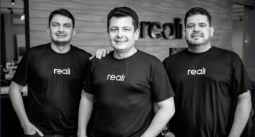 Magnus Nogueira, diretor; Ladislau Nogueira, CEO e fundador; e Adriano Alves, diretor comercial da Reali. Foto: Divulgação.