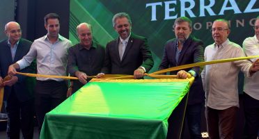 Sequência 02.00_01_12_17.Quadro001