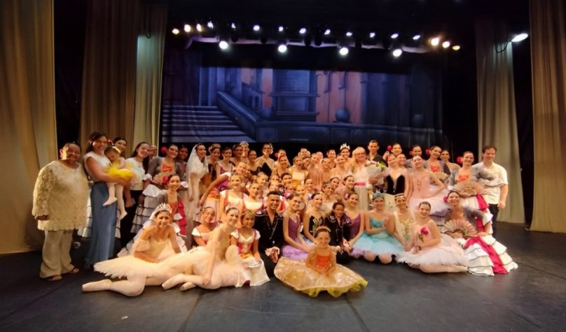 Foto: Reprodução/Instagram/@balletmonicaluiza