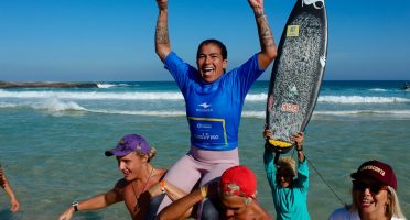 A atual vice-líder do ranking brasileiro disputou a final com a fortalezense Larissa dos Santos. Fotos: Pablo Jacinto/CBSurf.