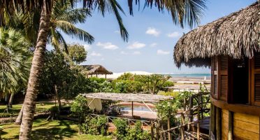 As pousadas Vila Kalango (foto) e Rancho do Peixe, em Jericoacoara, têm a sustentabilidade como direcionamento principal do negócio. Foto: Reprodução/Booking.com.