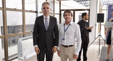 Presidente do Tribunal de Justiça do Estado do Ceará (TJCE),  desembargador Heráclito Vieira de Sousa Neto, e o CEO do Grupo Portfolio, Cassio Germano.