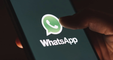 Empresa também está sendo criticada pelo tempo que o WhatsApp Web demora para atualizar. Foto: Reprodução.