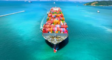 Exportações do Ceará crescem 8,2% e déficit comercial recua 32,4% em 2026